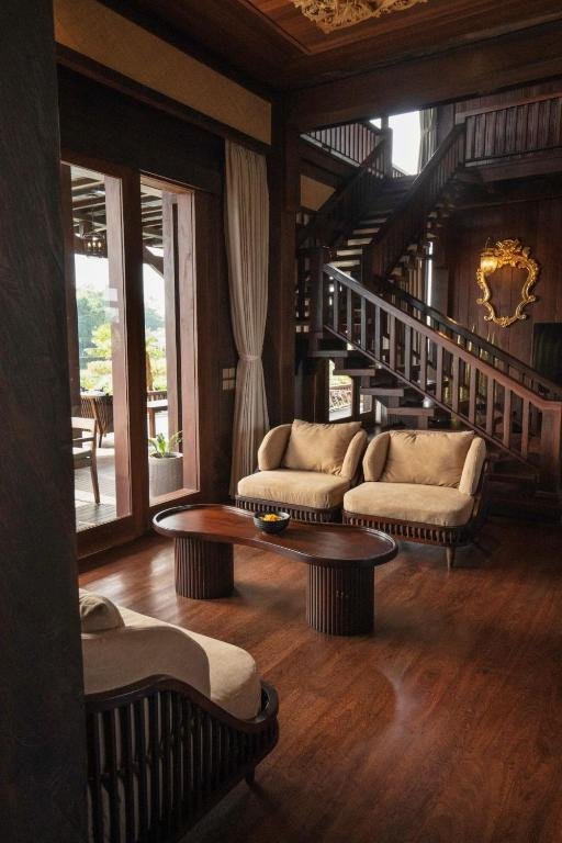 Gallery 3 - Royal Roco