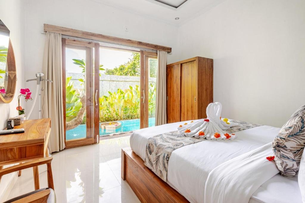 Gallery 2 - Layana Nusa Villa