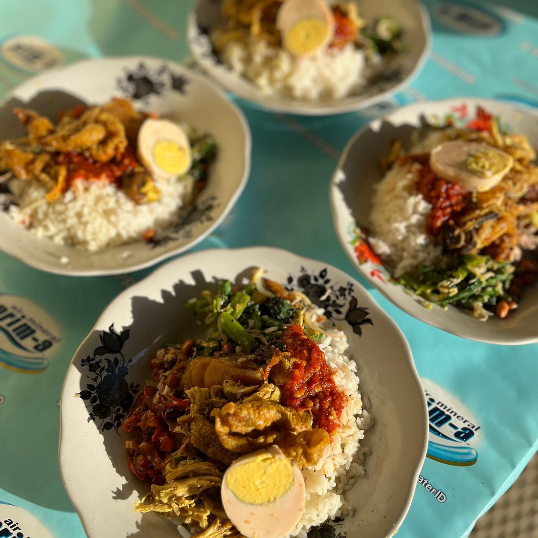 Gallery 2 - Warung Nasi Bali Men Weti