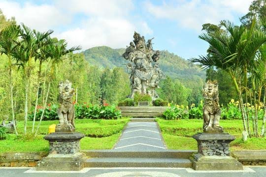 Tour Package Kebun Raya Eka Karya Bedugul