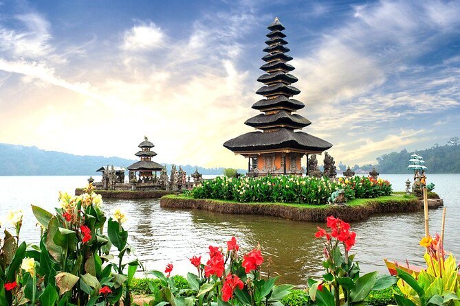 Tour Package Ulun Danu Beratan & Wanagiri